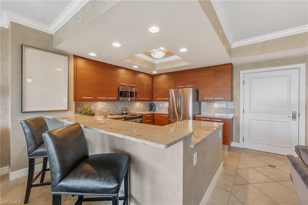 4761 West Bay BLVD 205