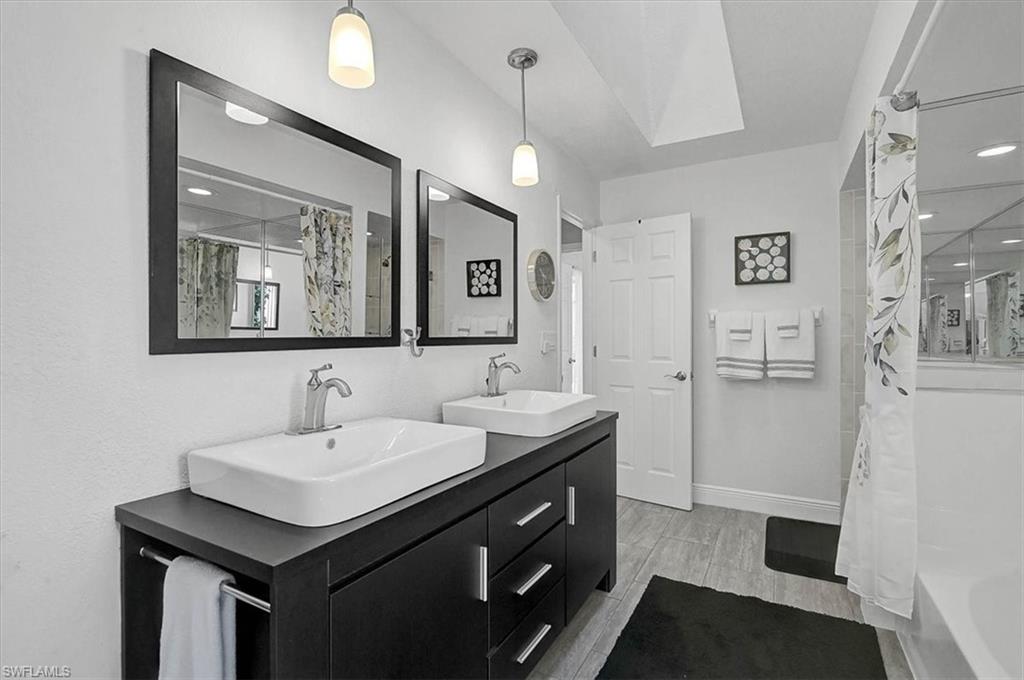 PORT CHARLOTTE - Residential