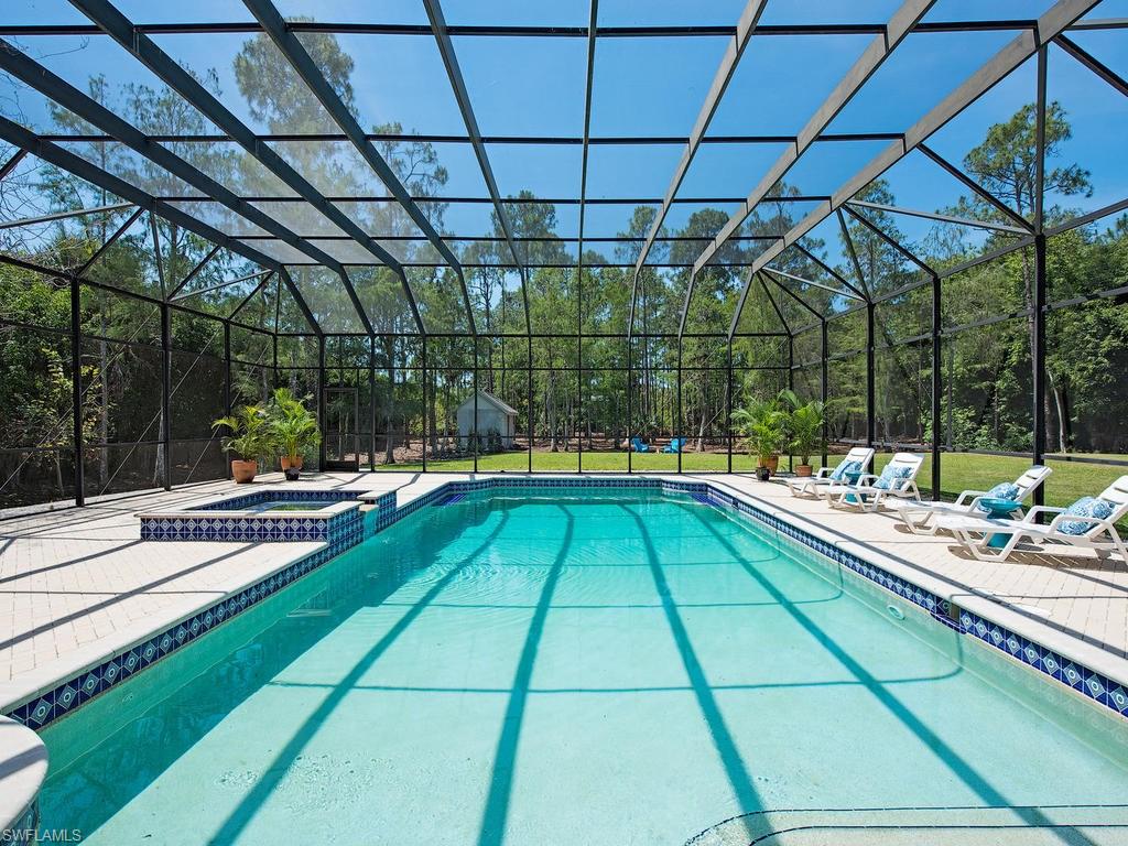 LIVINGSTON WOODS - Residential