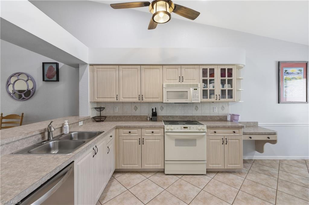 VILLAS AT GREENWOOD LAKE - Residential Lease