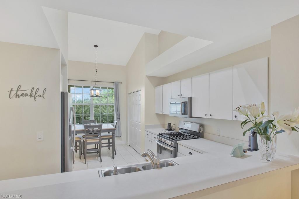 WINDWARD BAY - Residential