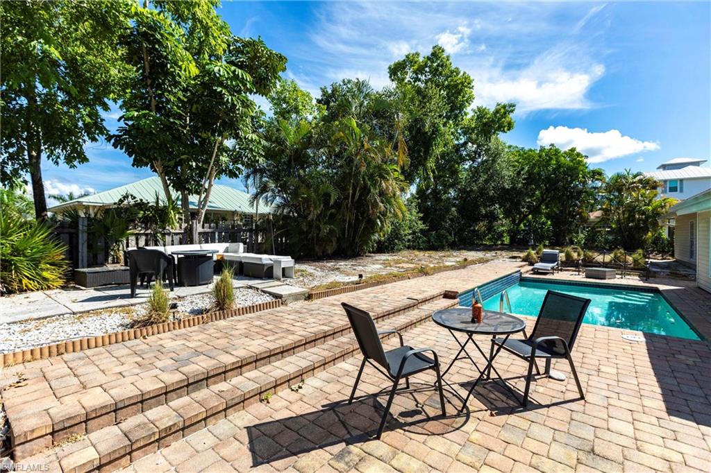 MARCO BEACH - Residential Lease