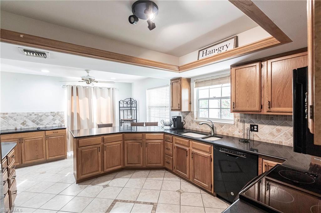 MARCO BEACH - Residential Lease