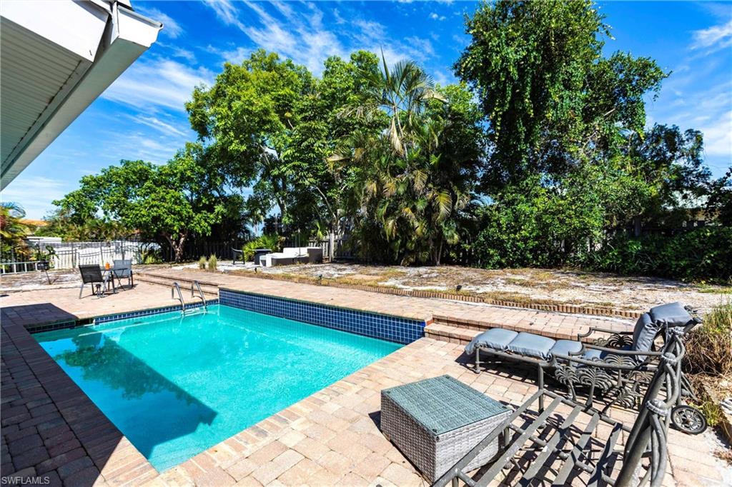 MARCO BEACH - Residential Lease