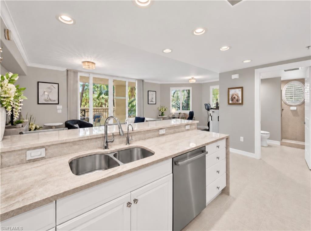2748 Tiburon BLVD E 106