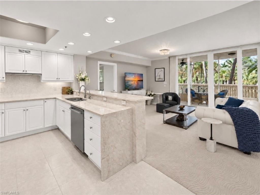 2748 Tiburon BLVD E 106
