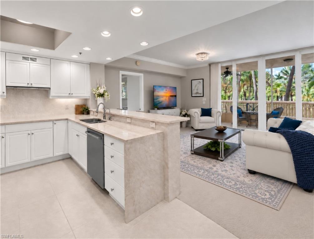 2748 Tiburon BLVD E 106