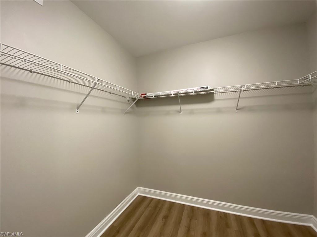 THE RESIDENCES AT COCONUT POINT - Residential Lease