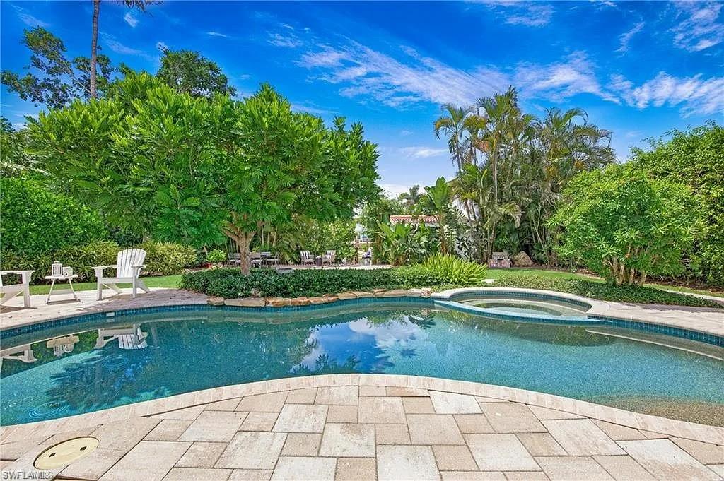 GOLDEN SHORES - Residential Lease