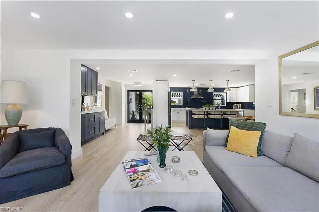 GOLDEN SHORES - Residential Lease