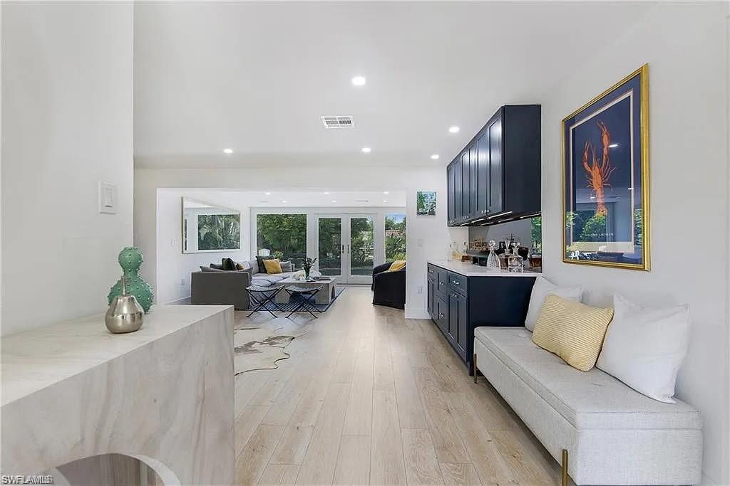 GOLDEN SHORES - Residential Lease