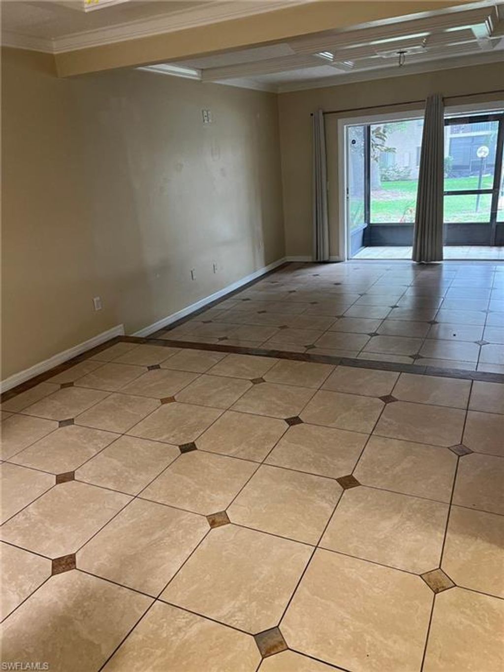 Photo of 7509 PITCH PINE CIR S #121, TAMPA, FL 33617 (MLS # 225083235)