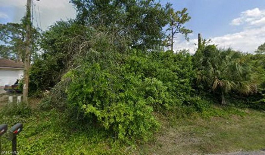 Residential building lot with central water available for hook up. Close to schools, groceries, etc.  LaBelle is a growing area, but already has a Wal-Mart and Tractor Supply.  Also, easy access to east and west coast for travel. Considered location for your new home or for future investment.