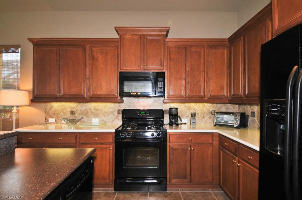 SABAL POINT - Residential