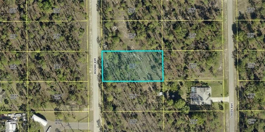 Beautiful OVER-SIZED LOT. Perfect to build your dream home in Beautiful South West Florida. A. Owners has other half acre lots available. Purchase more than one and save on closing. Own your own piece of Paradise while prices still affordable.