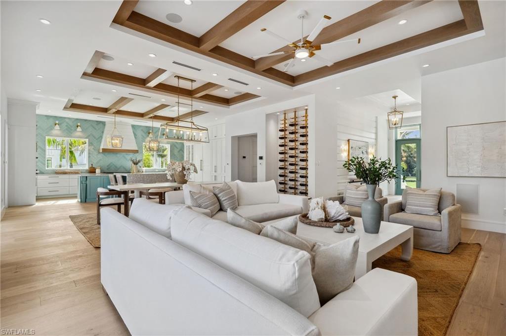 OLDE NAPLES - Residential