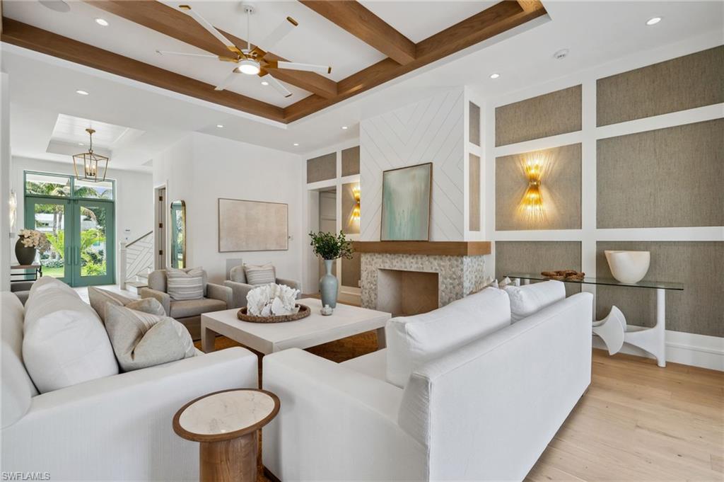 OLDE NAPLES - Residential