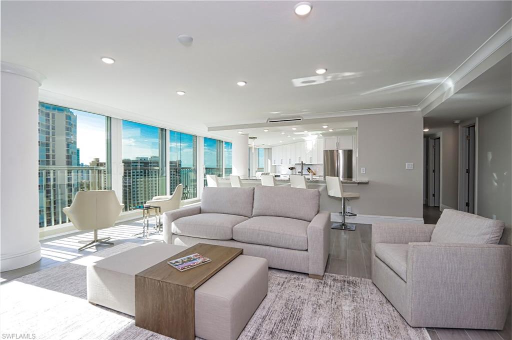 SAVOY - Residential Lease