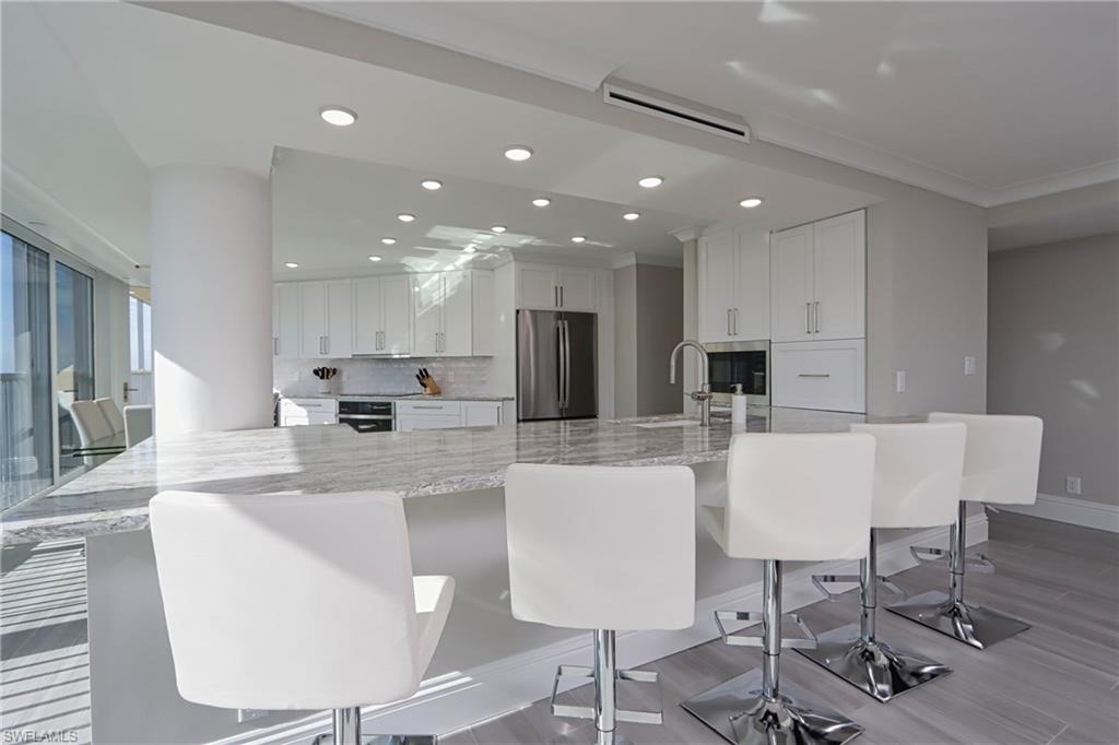 SAVOY - Residential Lease