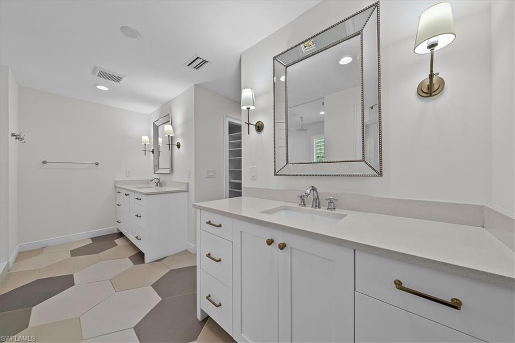 MONTEREY - Residential