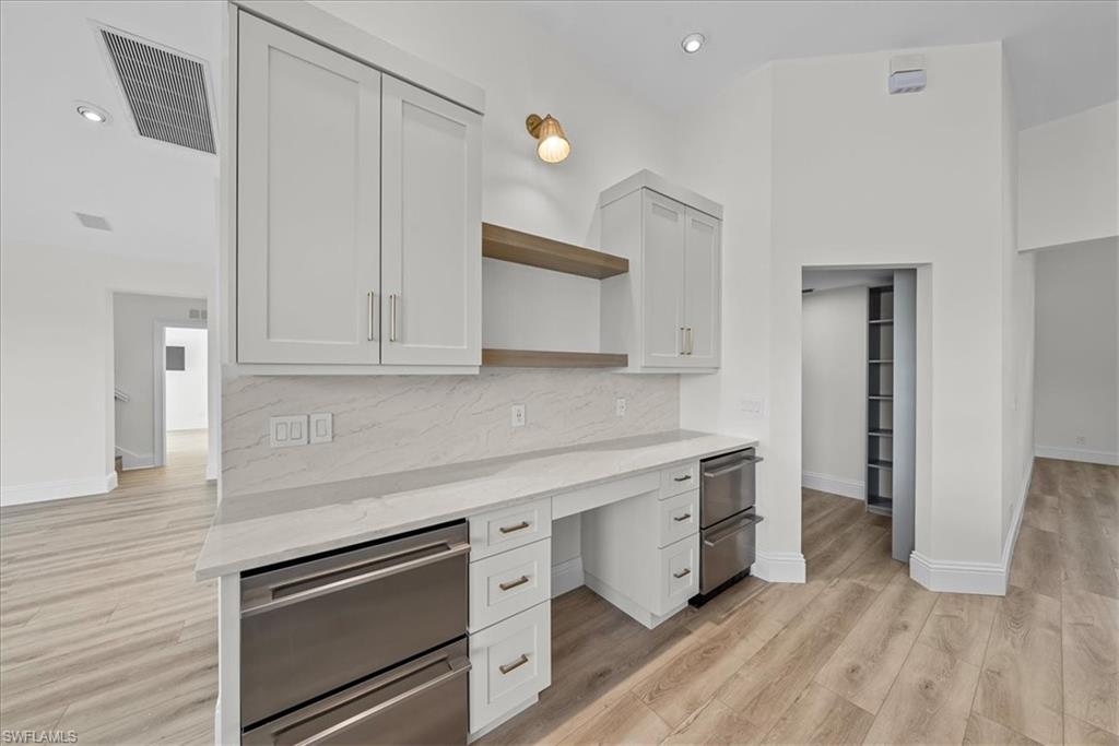 MONTEREY - Residential