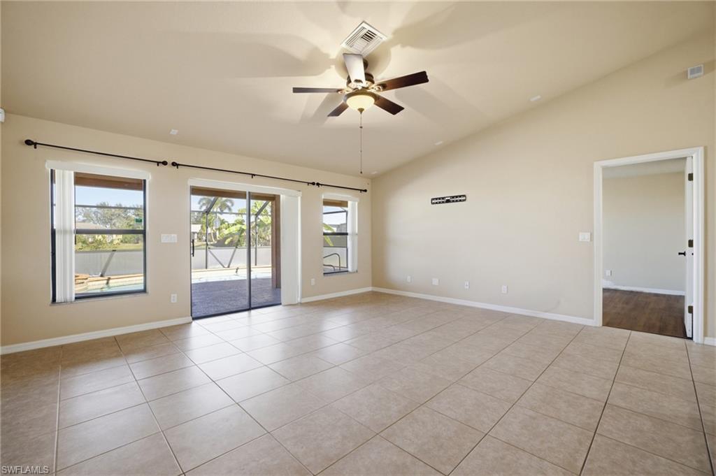 CAPE CORAL - Residential
