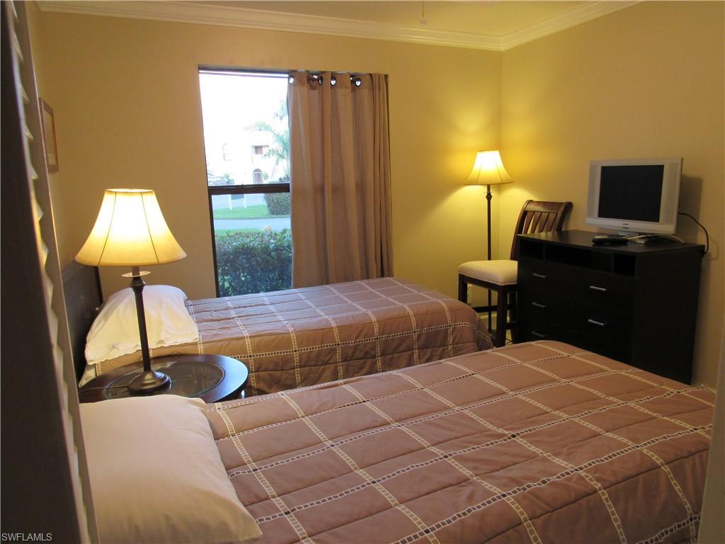 WORLD TENNIS CENTER - Residential Lease