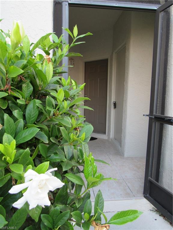 WORLD TENNIS CENTER - Residential Lease