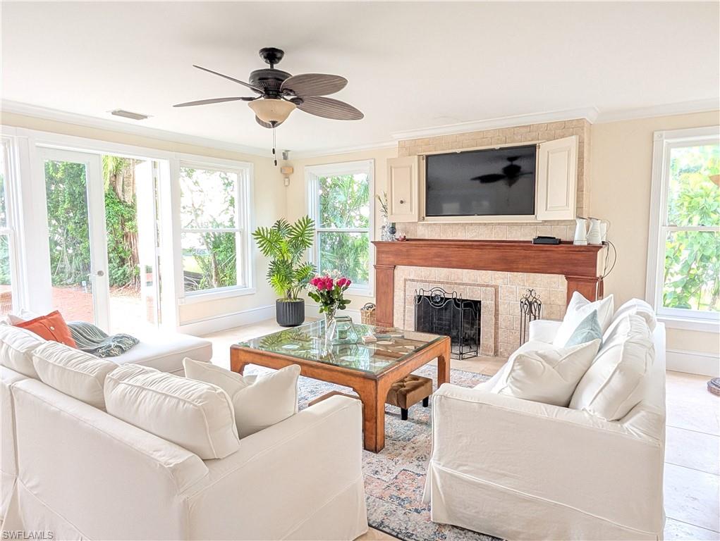 VALENCIA TERRACE - Residential