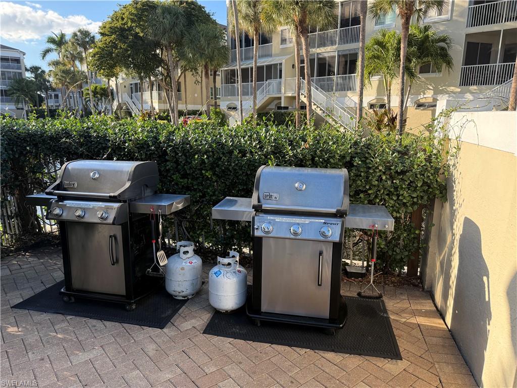 PEBBLE CREEK - Residential