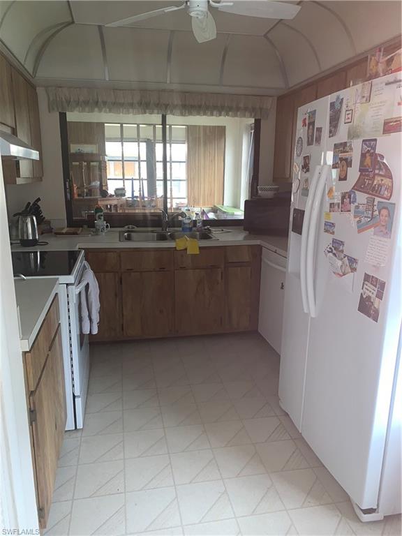 SOUTH POINTE SOUTH - Residential