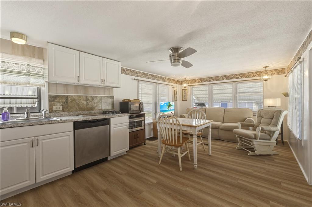 MARINERS COVE - Residential