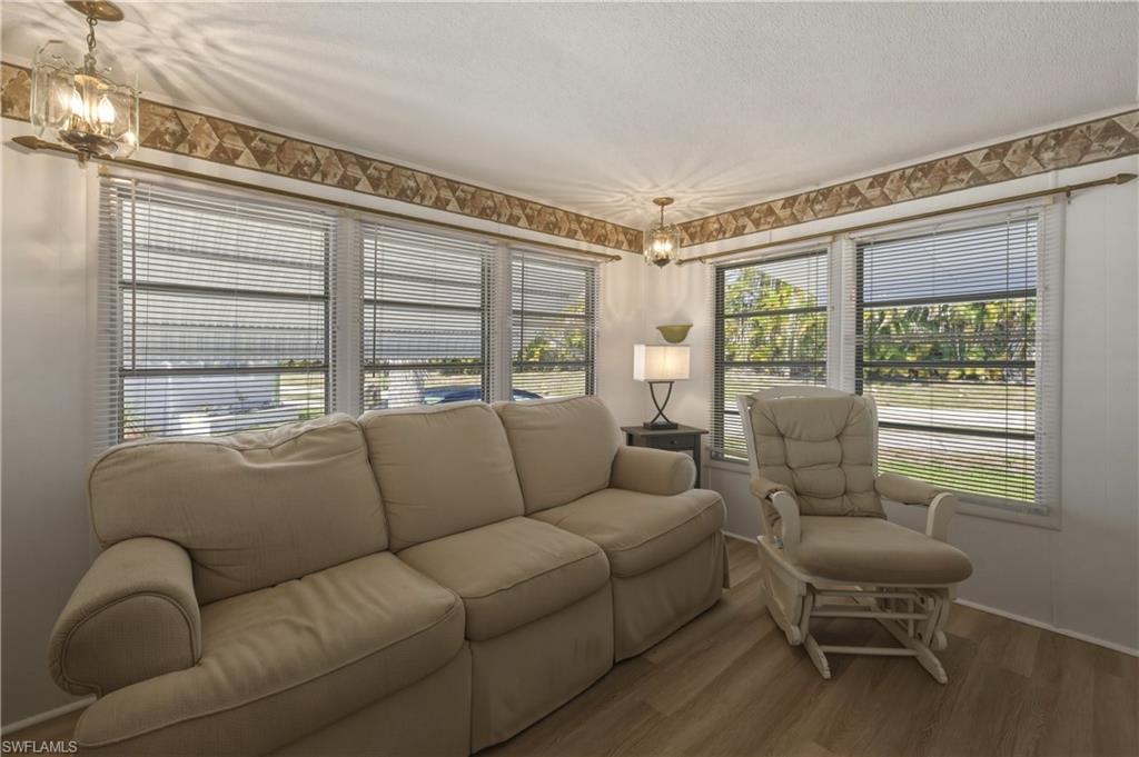 MARINERS COVE - Residential