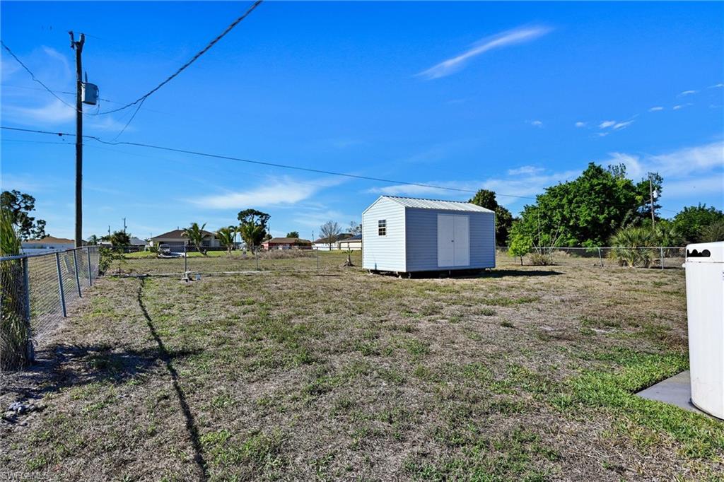 CAPE CORAL - Residential