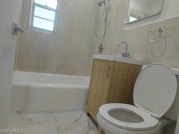 BISCAYNE APTS - Residential Lease