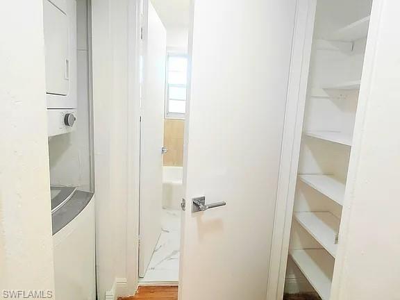 BISCAYNE APTS - Residential Lease