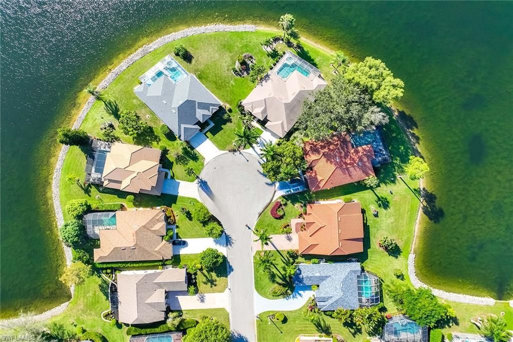 Photo of 6681 Huntley LN S, NAPLES, FL 34104 (MLS # 225083975)