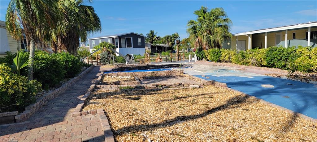 SPRING CREEK VILLAGE - Land