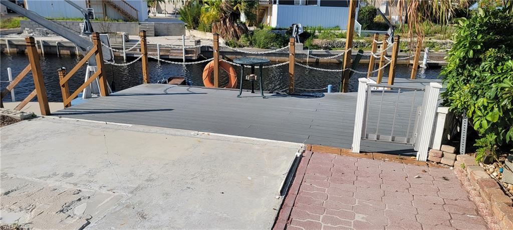 SPRING CREEK VILLAGE - Land