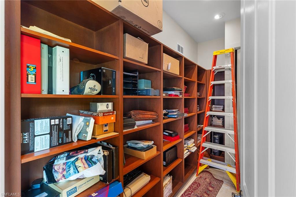 LELY ISLAND ESTATES - Residential