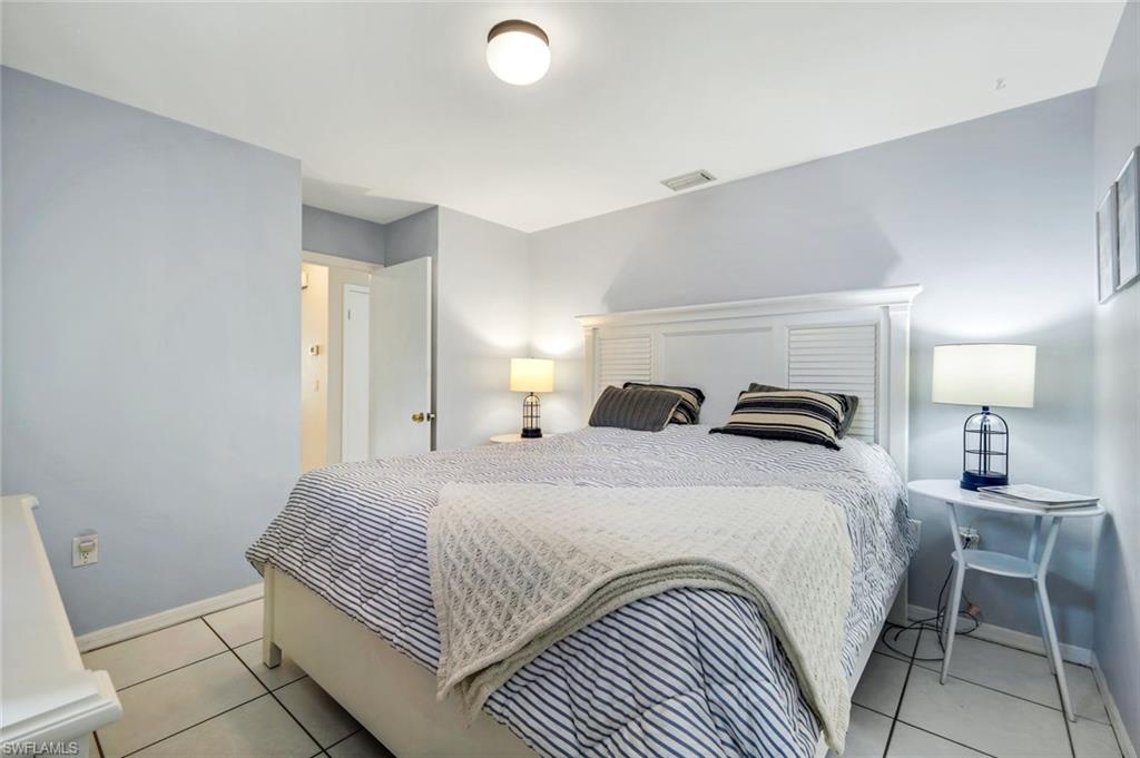 NAPLES PARK - Residential