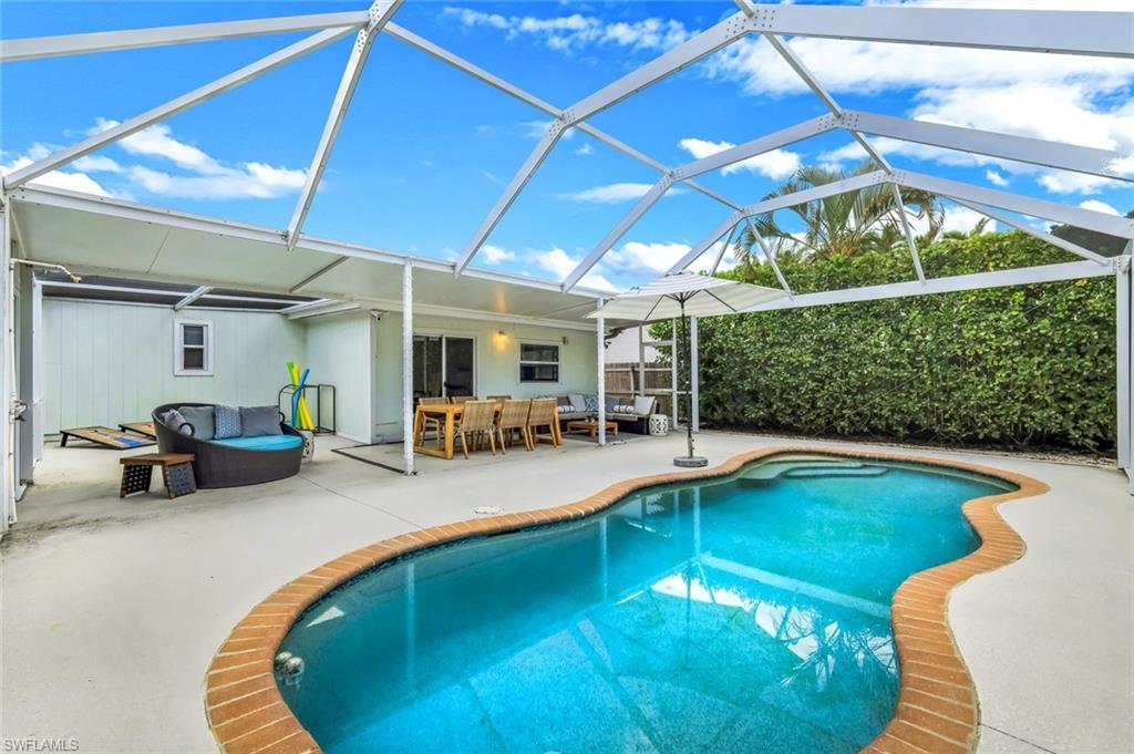 NAPLES PARK - Residential