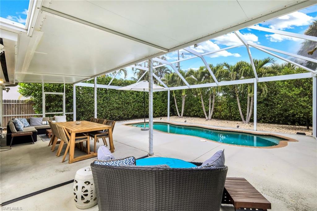 NAPLES PARK - Residential