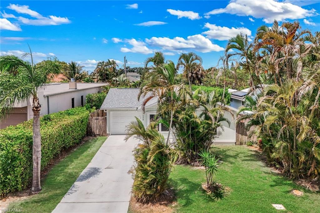 NAPLES PARK - Residential