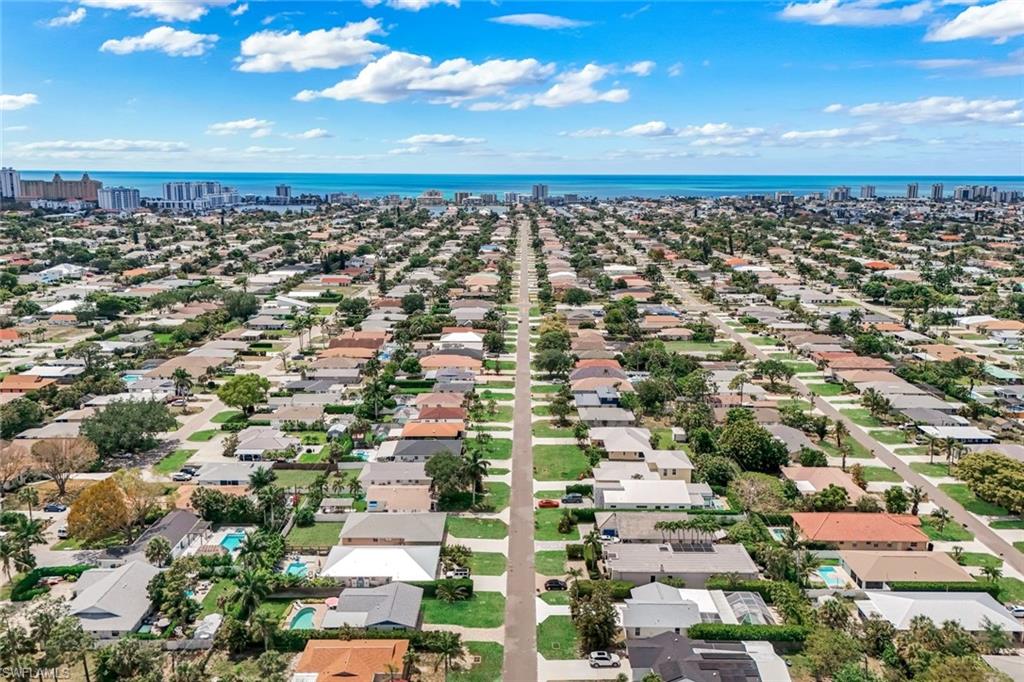 NAPLES PARK - Residential