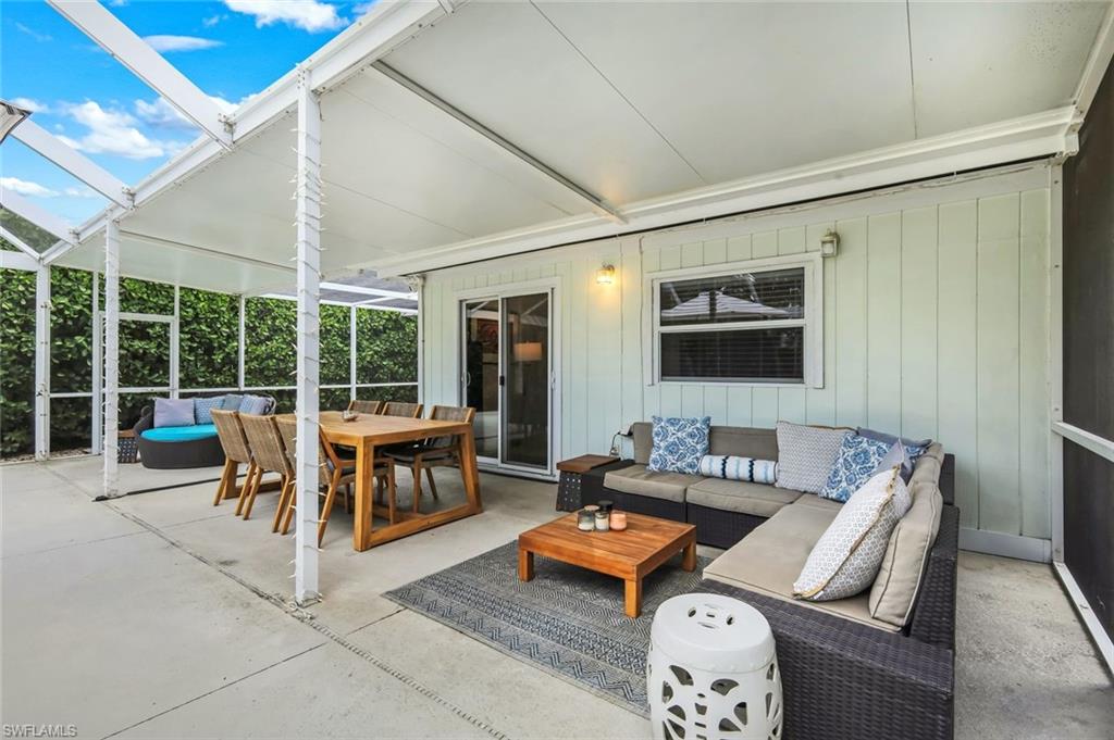 NAPLES PARK - Residential