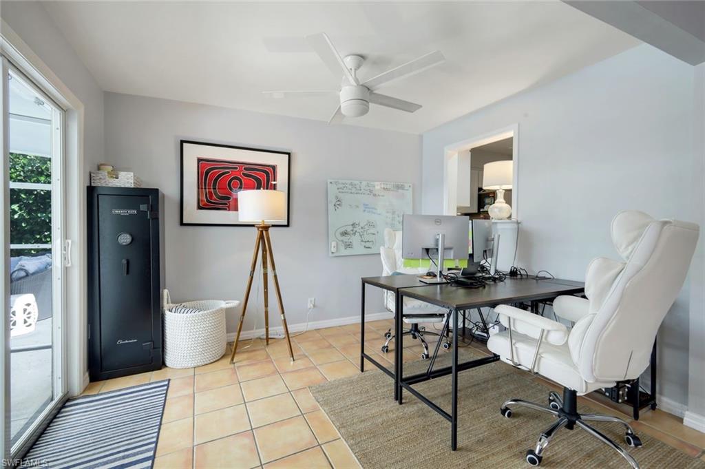 NAPLES PARK - Residential