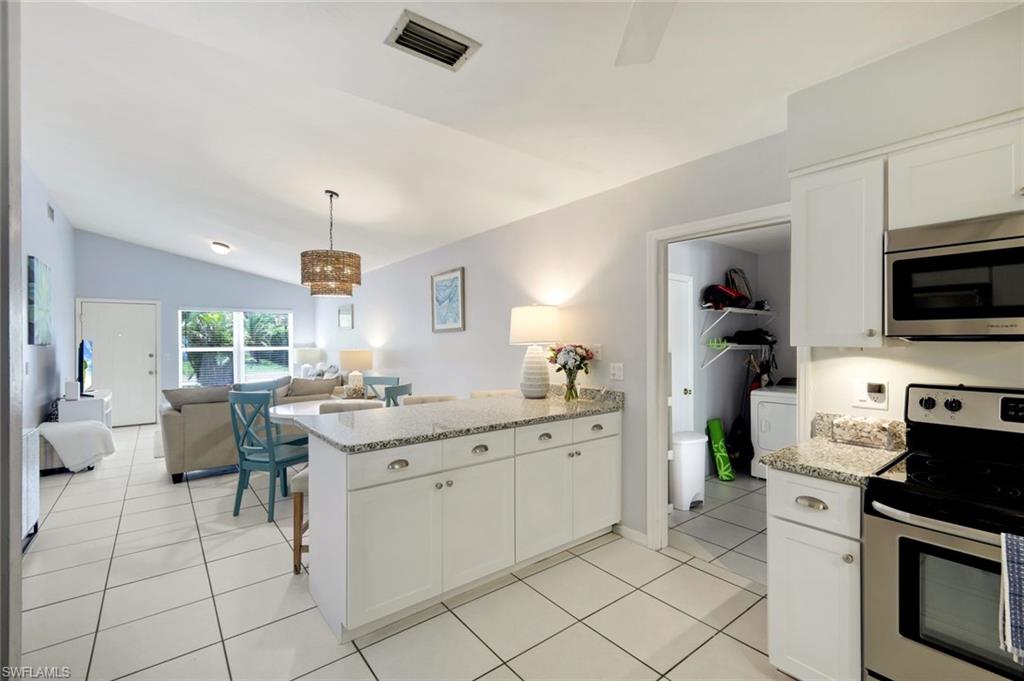 NAPLES PARK - Residential