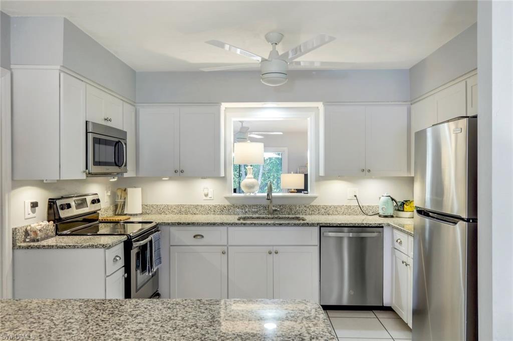 NAPLES PARK - Residential