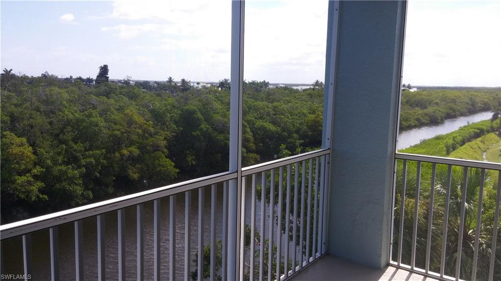 CAPTAINS BAY SOUTH - Residential